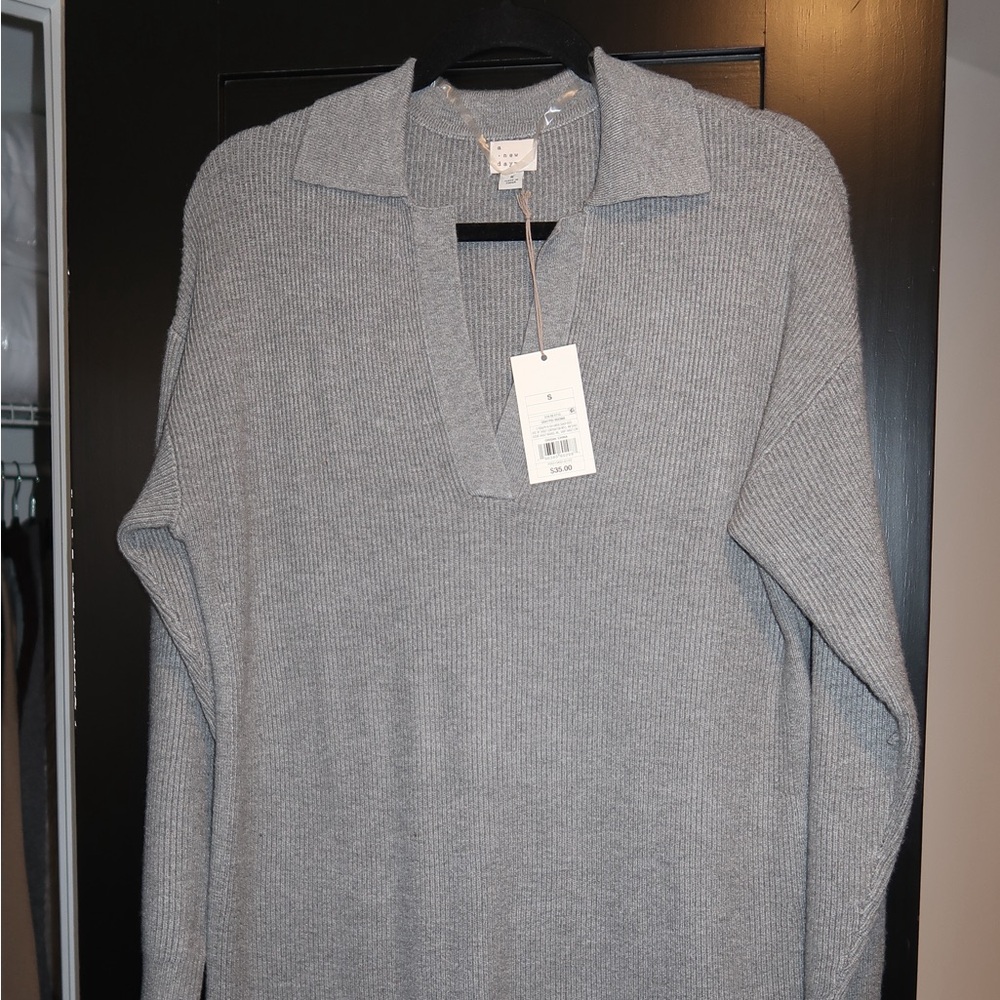a new day Women's V-Neck Sweater in Gray